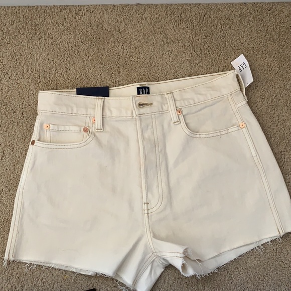 Gap short size 6 - Picture 2 of 3